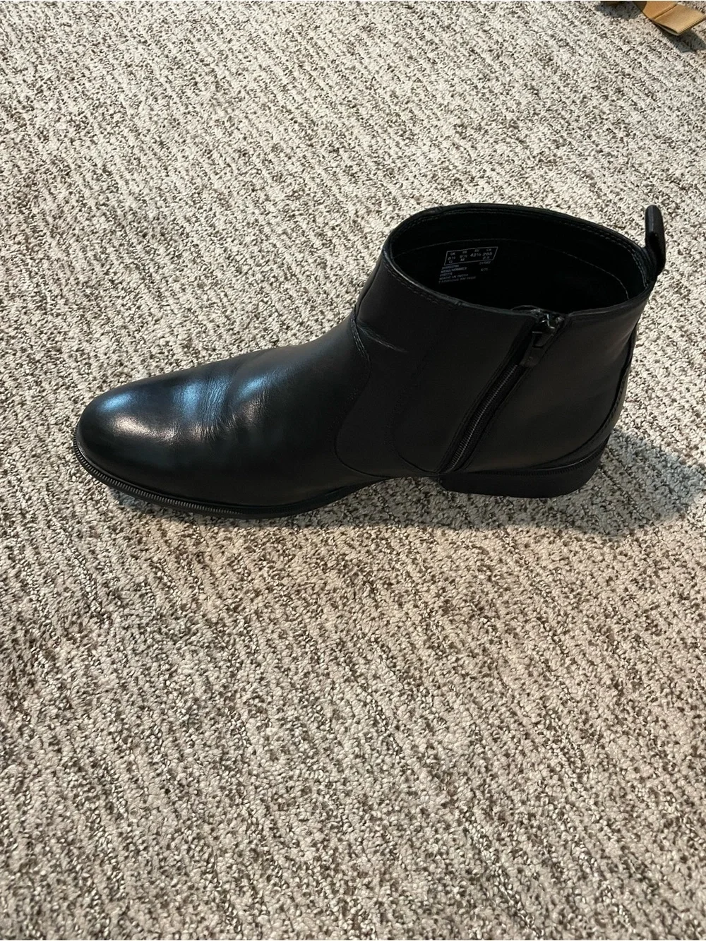 Clarks Steadwell Zip Black Leather Chelsea Ankle Boots, 9.5US